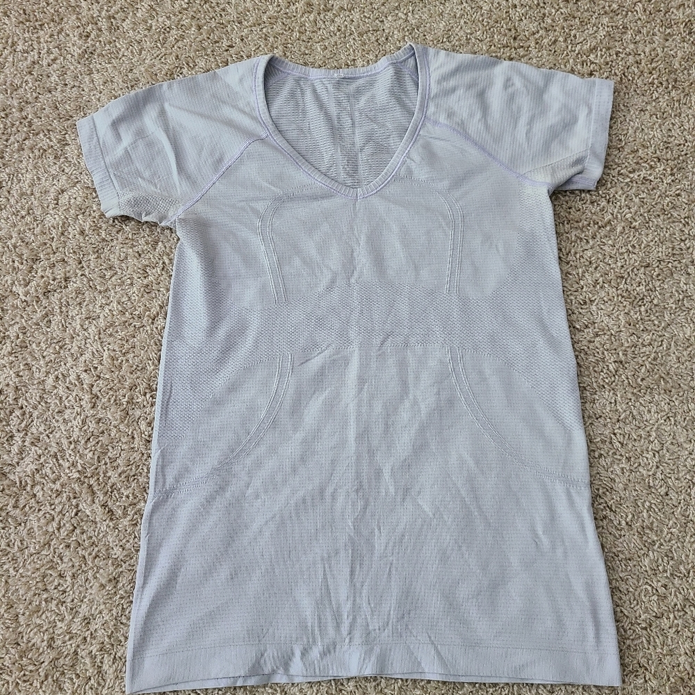 Lululemon t shirt size 8